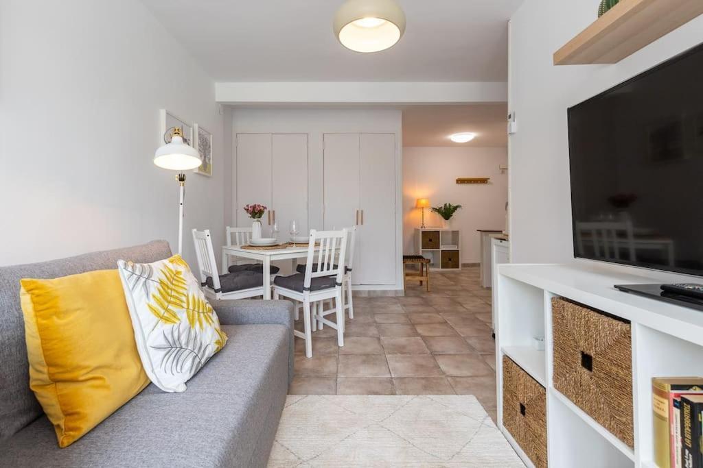 Apartamento Los Abedules 베날마데나코스타 외부 사진