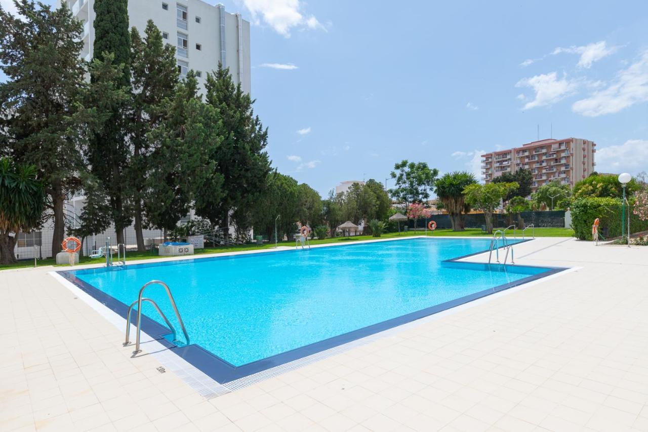 Apartamento Los Abedules 베날마데나코스타 외부 사진
